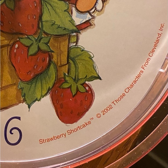 vintage Strawberry Shortcake clock - Picture 6 of 7